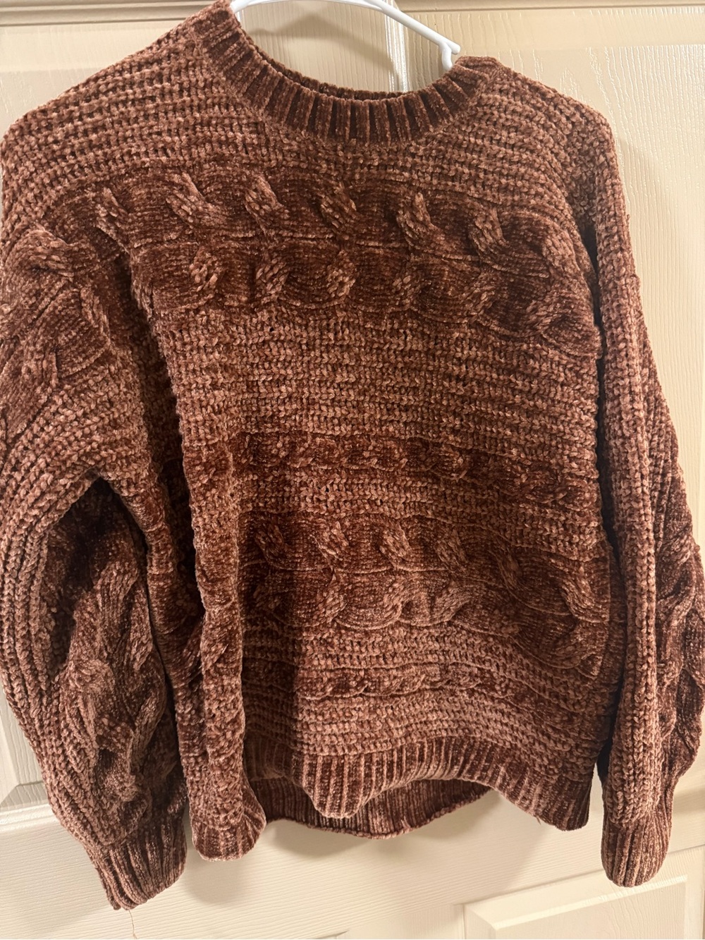 Women’s Brown knit sweater